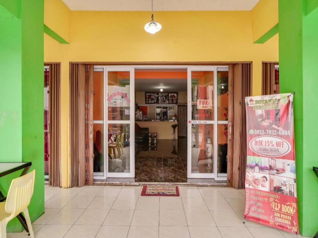 Oyo 90024 Botania Homestay & Cafe Nongsa Eksteriør bilde